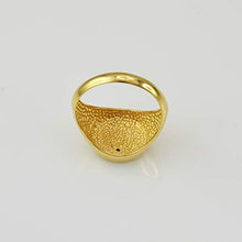Load image into Gallery viewer, 10K Yellow Gold Genuine Emerald May Birthstone Taurus Zodiac Ring (11)
