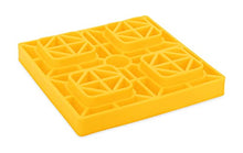 Load image into Gallery viewer, Camco 44510 Heavy Duty Leveling Blocks, Ideal for Leveling Single and Dual Wheels, Hydraulic Jacks, Tongue Jacks and Tandem Axles (10 Pack, Frustration-Free Packaging)
