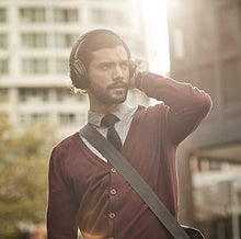 Load image into Gallery viewer, Bose QuietComfort 35 II Wireless Bluetooth Headphones, Noise-Cancelling, with Alexa voice control - Black
