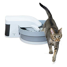 Load image into Gallery viewer, PetSafe Simply Clean Self-Cleaning Cat Litter Box, Automatic Litter Box for Cats, Works with Clumping Cat Litter

