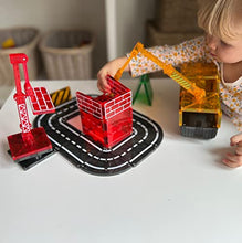 Load image into Gallery viewer, Magna-Tiles Builder Set, The Original Magnetic Building Tiles for Creative Open-Ended Play, Educational Toys for Children Ages 3 Years + (32 Pieces)
