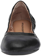 Load image into Gallery viewer, Amazon Essentials Women's Belice Ballet Flat, Black, 8.5 B US
