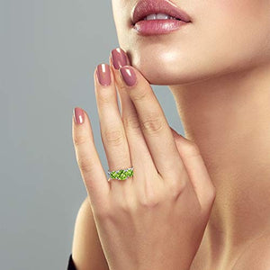 Gem Stone King Sterling Silver Round Green VS Peridot 3-Stone Women's Ring (2.35 Carat Gemstone Birthstone) (Size 7)