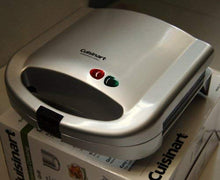 Load image into Gallery viewer, Cuisinart WM-SW2N Dual-Sandwich Nonstick Electric Grill
