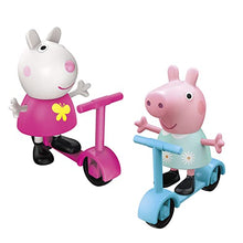 Load image into Gallery viewer, Peppa Pig Peppa's Adventures Peppa's Picnic Playset, Preschool Toy with 2 Figures and 8 Accessories, for Ages 3 and Up
