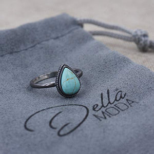 DELLA MODA Teardrop Moonstone Ring | Hypoallergenic .925 Sterling Silver | Size 8