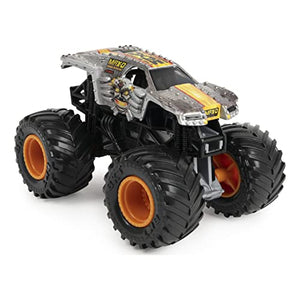 Monster Jam, Official Max-D Break Free Playset with Exclusive 1:64 Scale Max-D Die-Cast Monster Truck