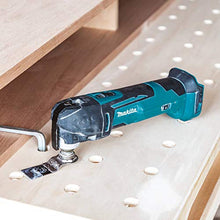 Load image into Gallery viewer, Makita XMT03Z 18V LXT® Lithium-Ion Cordless Multi-Tool, Tool Only
