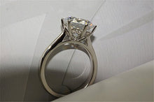 Load image into Gallery viewer, TenFit Jewelry Elegant 4ct Round Cushion Cut Solitaire Halo Diamond Wedding Engagement Ring,Size 7
