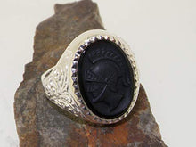 Load image into Gallery viewer, Solid 925 Sterling Silver Onyx Intaglio Centurions Head Mens Mans Signet Ring - Size 9.5 - Sizes 6 to 13
