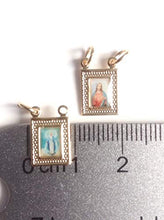Load image into Gallery viewer, Scapular Catholic Sacred Heart of Jesus and Miraculous Medal Necklace
