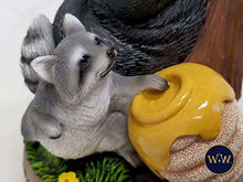 Load image into Gallery viewer, World of Wonders - Golden Rules Series, No. 8 - Do Not Steal - Ten Commandments Bears Collectible Figurine, 6-inch
