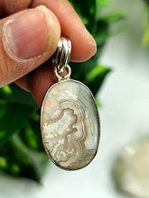 Load image into Gallery viewer, Beautiful rhodochrosite pendant in 925 sterling silver - gemstone/crystal gift |Mother&#39;s Day/engagement/wedding/anniversary/birthday gift
