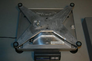 Mettler Toledo PS60U5101-000 Model PS60 Parcel Scale (150pounds / 60kilograms Capacity) with ABS Flat Top Platter, GEOCAL Calibration, RS232 Computer Interface for Use with Carrier Manifest Software