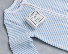 Load image into Gallery viewer, The Laundress - Wash &amp; Stain Bar, Vegetable Soap, Borax &amp; Essential Oils, Laundry Soap Bar and Stain Remover, Travel and Wash Clothes, Allergen-Free, 2 oz
