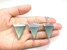 Load image into Gallery viewer, Natural Aventurine Gemstone Pendant Necklace Healing Crystal Reiki Chakra Gem Stones 18 Inch (1pc) Women Girls Men Gifts GGP-A6

