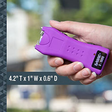 Load image into Gallery viewer, SABRE Self Defense Kit With Pepper Spray And Stun Gun Flashlight, 25 Bursts of Max Police Strength OC Spray, 10-Foot Range, Painful 1.60 µC Charge, 120 Lumens, Rechargeable, Safety Switch, Holster
