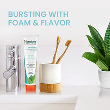 Load image into Gallery viewer, Himalaya Botanique Complete Care Whitening Toothpaste, Simply Mint, for a Clean Mouth, Whiter Teeth and Fresh Breath, 5.29 oz, 2 Pack
