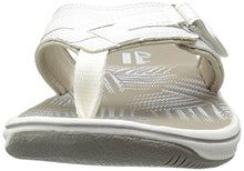 Load image into Gallery viewer, Clarks Women&#39;s Breeze Sea Flip Flop, New White Synthetic, 9 B(M) US
