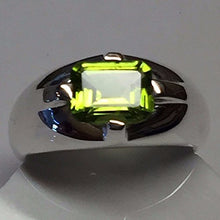 Load image into Gallery viewer, Natural 2ct Green Peridot 925 Solid Sterling Silver Unisex Ring Size 6
