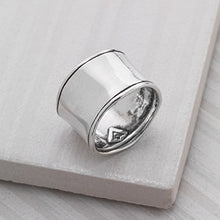Load image into Gallery viewer, Silpada 'Hammered Cuff' Sterling Silver Ring, Size 11, Size 11
