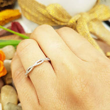 Load image into Gallery viewer, Dazzlingrock Collection 0.20 Carat (ctw) 14K Round White Diamond Ladies Infinity Wedding Band 1/5 CT, White Gold, Size 5.5
