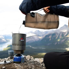Load image into Gallery viewer, Hydrapak Seeker - Collapsible Water Storage (2L/70oz) - BPA &amp; PVC Free Camping Hydration Reservoir Bag - Sutro Green
