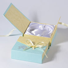 Load image into Gallery viewer, ART KIM Octagon Cube Honeycomb Lattice Zirconia Agate with Rhinetone Edge Pendant Necklaces (Green)
