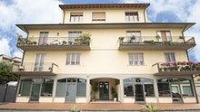 Load image into Gallery viewer, Shop handmade Italian leather goods LIVE in Tuscany

