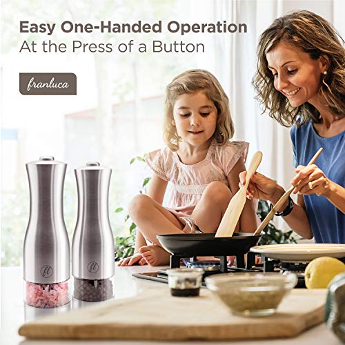 Load image into Gallery viewer, Grind'Oro Electric Salt and Pepper Grinder Set (2 Mills) Battery Operated, Stainless Steel with Light - One Touch Automatic Salt Grinder Mill Adjustable Coarseness, Franluca's Kitchen Power Shaker Set