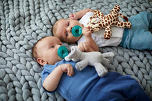 Load image into Gallery viewer, Philips Avent Soothie Snuggle Pacifier Holder with Detachable Pacifier, Giraffe, 0m+

