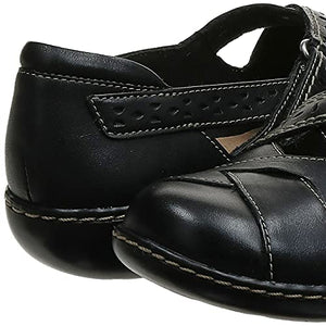 Clarks womens Ashland Spin Q Slip On Loafer, Black, 8.5 US