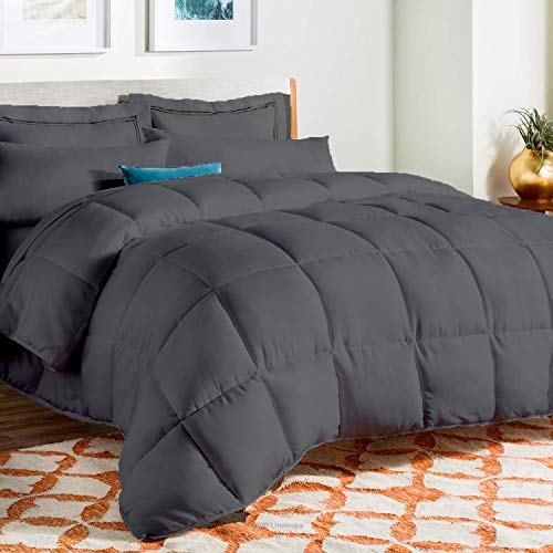 Load image into Gallery viewer, Lannomo All-Season – Luxury Egyptian Cotton Queen 88x92 Size Down Alternative Quilted Comforter Set (1 Comforter + 2 Pillow Cover Sham), 500 GSM Microfiber Fill - Machine Washable, Dark Grey Solid