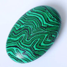 Load image into Gallery viewer, Yuanxi Oval Worry Stones,Palm Pocket Energy Stone,Healing Crystal with Velvet Bag,Healing Gemstone Worry Therapy Smooth Soap Shape (Green Malachite)
