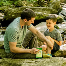 Load image into Gallery viewer, Murphy&#39;s Naturals Mosquito Repellent Wipes | DEET Free | Made with Plant Based Essential Oils | Includes Citronella + Lemongrass | Easy to Use | Great for Family | Travel Sized | 10 Wipes
