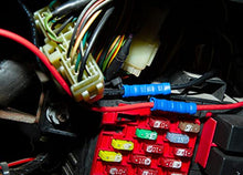 Load image into Gallery viewer, Ginsco 250Pcs Spade Crimp Terminal Assorted Insulated Wire Electrical Connectors Kit - Quick Disconnect Ring Spade Butt Splices Piggy Back
