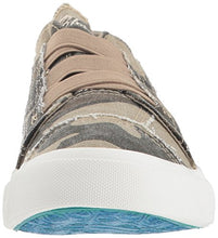Load image into Gallery viewer, Blowfish Malibu Women's Marley Sneaker, Natural camo, 8 Medium US
