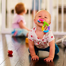 Load image into Gallery viewer, Munchkin Twisty Figure 8 Teether
