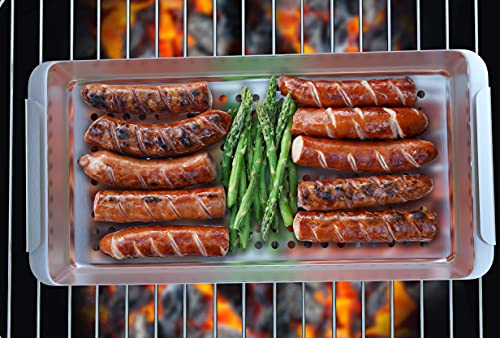 Load image into Gallery viewer, Yukon Glory BBQ 'N Serve Grill Basket Set, Revolutionary Grill to Table Design, Includes 3 Grilling Baskets, Serving Tray and Patented Clip-on Handle Perfect For Grilling Fish, Veggies and Meats