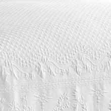 Load image into Gallery viewer, Historic Charleston King Charles Bedding Coverlet Bedspread, Luxurious, Embossed, Matelasse, 100% Cotton, King, White
