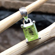 Load image into Gallery viewer, Genuine 1.5ct Peridot 925 Solid Sterling Silver Pendant 15mm
