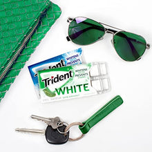 Load image into Gallery viewer, Trident White Sugar Free Gum Variety Pack, Peppermint &amp; Spearmint Flavors, 12 Packs (192 Pieces Total)
