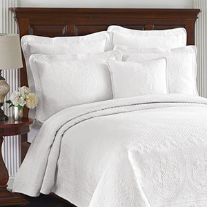 Historic Charleston King Charles Bedding Coverlet Bedspread, Luxurious, Embossed, Matelasse, 100% Cotton, King, White