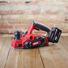 Load image into Gallery viewer, SKIL PWRCore 20 Brushless 20V 3-1/4 Inch Planer, Includes 4.0Ah Lithium Battery and PWRJump Charger - PL593802
