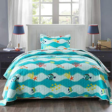 Load image into Gallery viewer, TT LINENS 2 Piece Kids Quilt Set Lightweight Bedspread Decoration Throw Blanket Teens Boys Girls Bed Printed Beach Sea Sea Life Bedding Coverlet Comforter Set/ 277 Fish Quilt (Twin)
