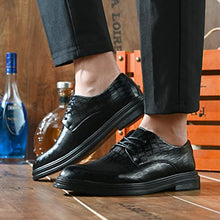Load image into Gallery viewer, Men's Lace-up Casual Fashion Dress Shoes Classic Oxford Shoes Suitable for Business and Everyday 3197 Black EU44=US10.5
