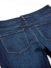 Load image into Gallery viewer, Bandolino Women's Mandie Signature Fit 5 Pocket Jean, Greenwich,10 Short
