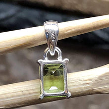 Load image into Gallery viewer, Genuine 1.5ct Peridot 925 Solid Sterling Silver Pendant 15mm
