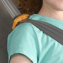 Load image into Gallery viewer, Chicco GoFit Plus Backless Booster Car Seat with Quick-Release Latch, Travel Booster Seat for Car, Portable Car Booster Seat for Children 40-110 lbs. | Stream/Blue

