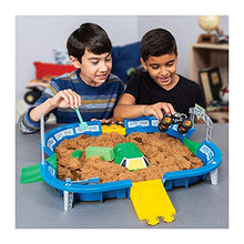 Load image into Gallery viewer, Monster Jam, Monster Dirt Arena 24-Inch Playset with 2lbs of Monster Dirt and Exclusive 1:64 Scale Die-Cast Monster Jam Truck
